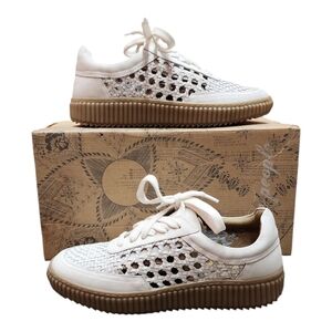 Free People Wimberly Woven Sneaker In White Size 7 EUC Worn Once
